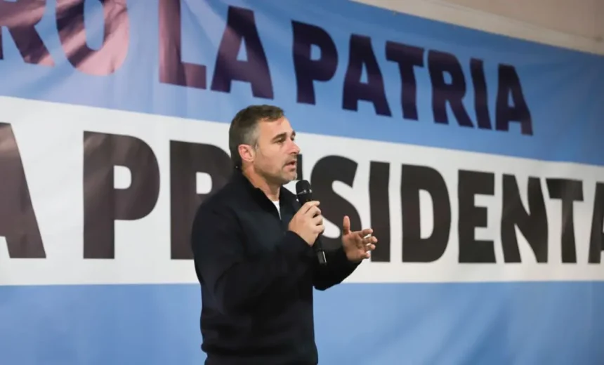 Pilar | Achával homenajea a Néstor Kirchner y lanza la mesa “Cristina presidenta”