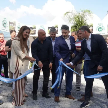 Merlo | Menéndez Inauguró la Expo de la Industria para impulsAr Pymes y comercio local