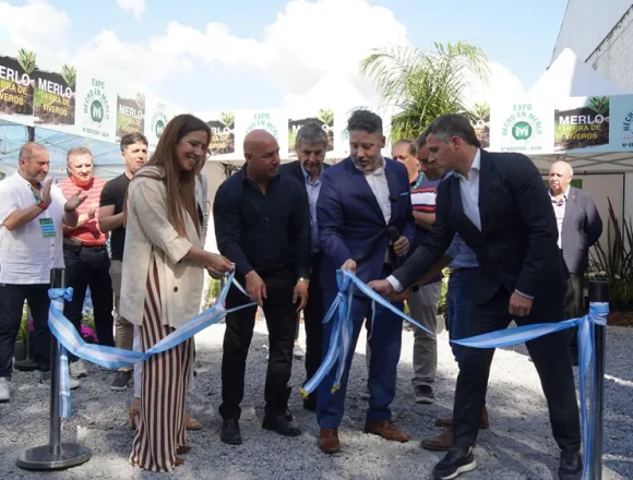 Merlo | Menéndez Inauguró la Expo de la Industria para impulsAr Pymes y comercio local
