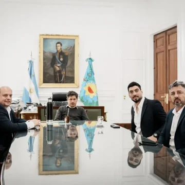 Kicillof se reúne con Moyano y Susbielles para avanzar en obras públicas y abordar la crisis económica