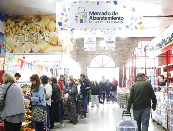 La Matanza | Espinoza inauguró nuevo Mercado de Abaratamiento en Laferrere con descuentos exclusivos
