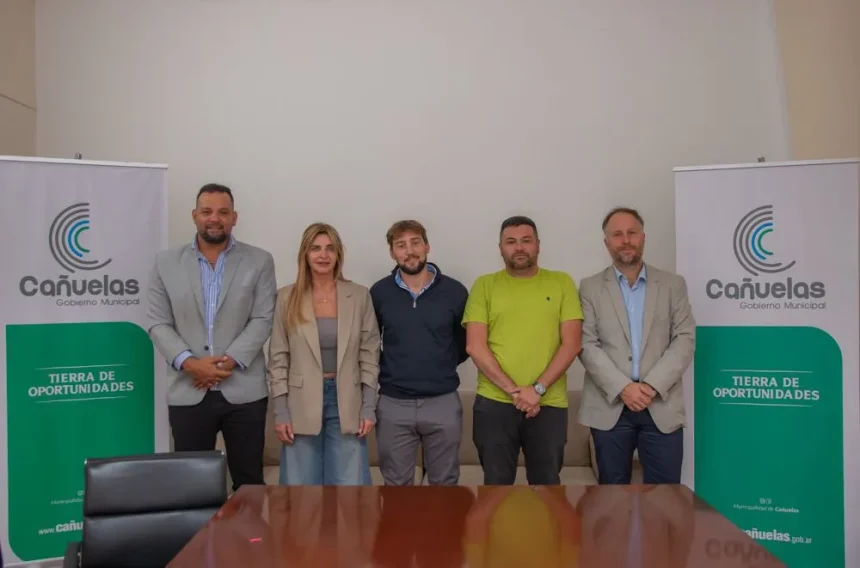 Cañuelas | Avanzan obras de infraestructura cloacal y mantenimiento vial