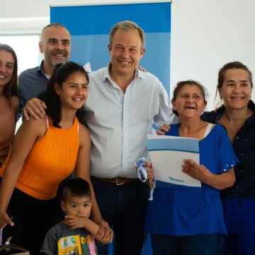 Almirante Brown | Se entregaron viviendas para adultos mayores