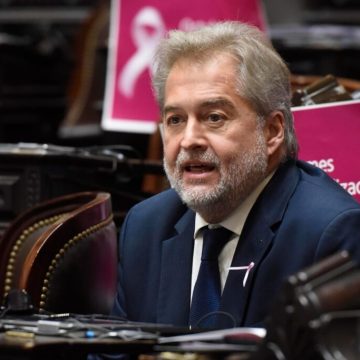 Roberto Mirabella deja Unión por la Patria y crea su propio bloque