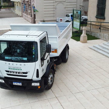 Rivadavia incorpora un nuevo camión 0KM para mejorar los Servicios Urbanos