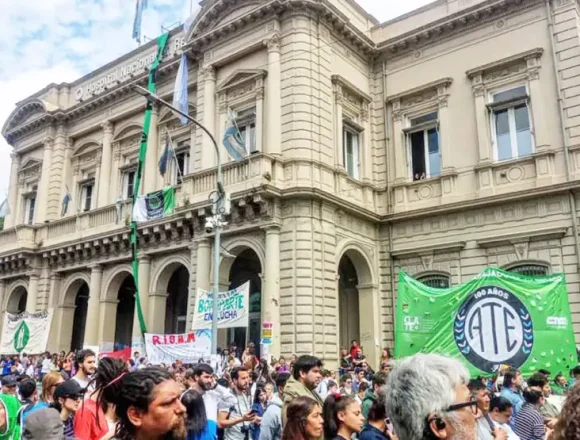 200 despidos en el Hospital Bonaparte asfixian la Salud Mental Pública