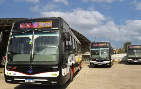 El transporte público de PBA colapsa por paro de colectivos