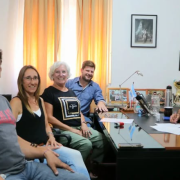 Carmen de Areco | Villagrán refuerza el apoyo a Bomberos Voluntarios con la entrega de dos vehículos