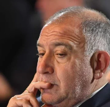 Luis Juez renuncia a la presidencia del PRO en el Senado por diferencias con Macri