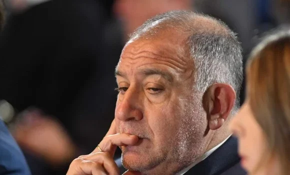 Luis Juez renuncia a la presidencia del PRO en el Senado por diferencias con Macri