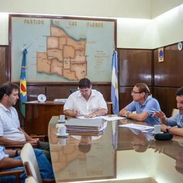 Las Flores | Se firmó contrato para finalizar la obra de la Escuela Primaria N°13