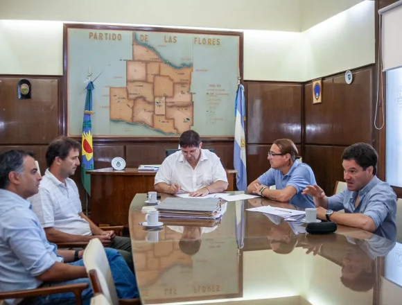 Las Flores | Se firmó contrato para finalizar la obra de la Escuela Primaria N°13
