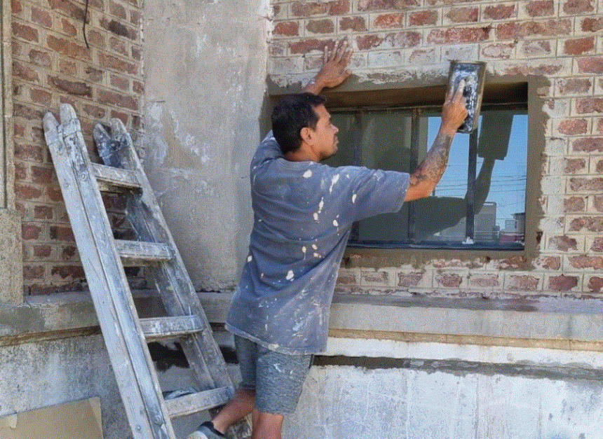 Rojas | Avanzan las obras de refacción en el Centro Educativo y Cultural Obras Sanitarias