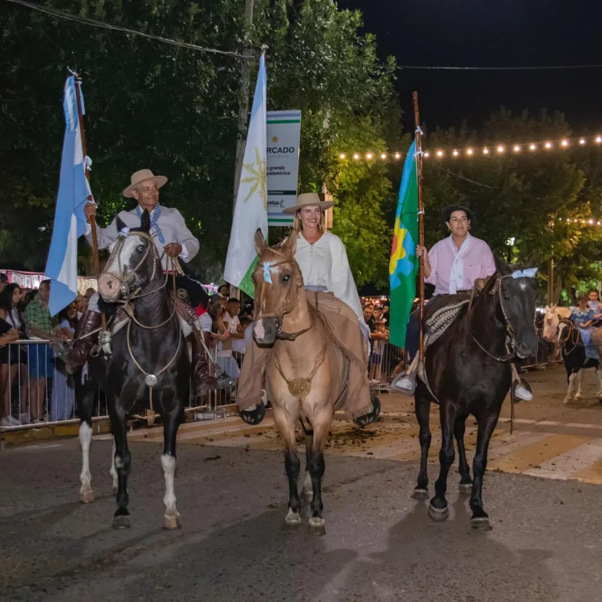 Cañuelas festejó sus 203 años con un desfile tradicional y conciertos en vivo