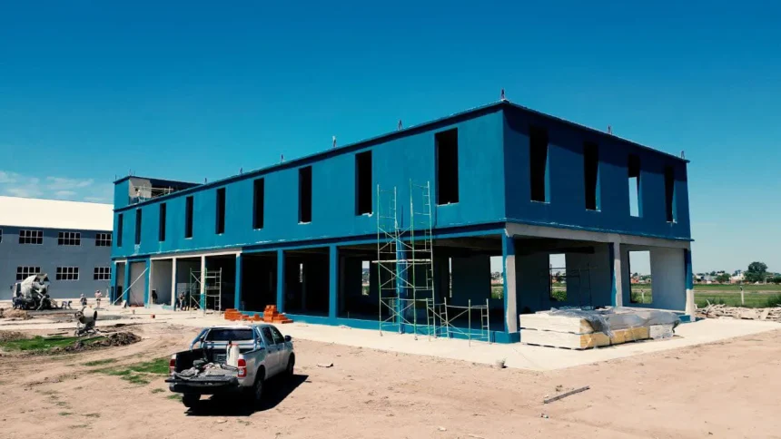 José C. Paz | Ishii supervisó la construcción de un laboratorio de medicamentos
