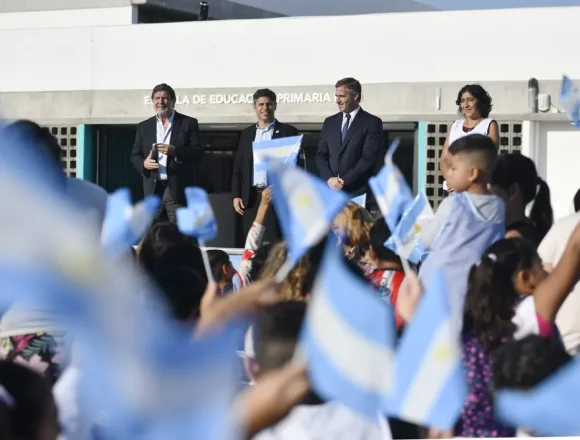 Pilar | Kicillof y Achával inauguraron el ciclo lectivo y un nuevo polo educativo