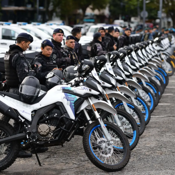 La Plata | Alak refuerza la seguridad con más patrulleros y tecnología de vigilancia