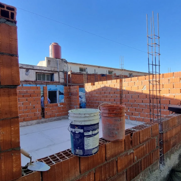 Rojas | Plan de obras con más asfalto, luces LED y aulas nuevas