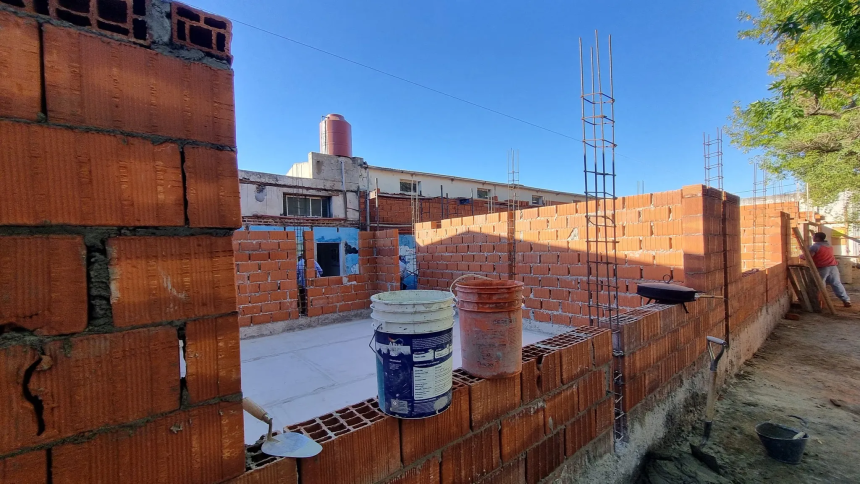 Rojas | Plan de obras con más asfalto, luces LED y aulas nuevas