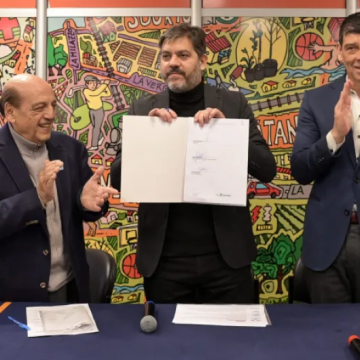Berazategui | Firman un convenio para el dictado de tres nuevas carreras en el Centro Universitario