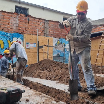 Rojas | Continúa la construcción de nuevas aulas en la Escuela Secundaria N° 3 “Marie Curie”