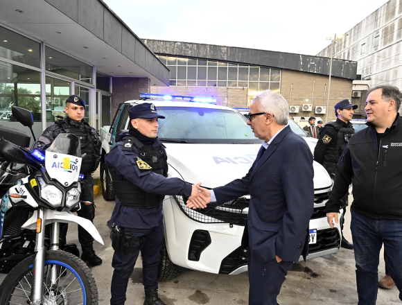 Tigre | Zamora y Alonso entregaron nuevos móviles para el Sistema de Protección Ciudadana