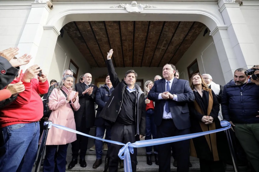 General Las Heras | Se reinauguró el Cine-Teatro de la Sociedad Española