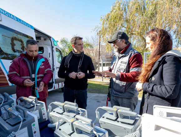 image Lanús | El Municipio adquirió equipamiento para el sistema de emergencias de salud