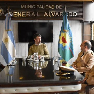 General Alvarado | comenzó la obra de gas en el natatorio y hubo reuniones por seguridad y política local