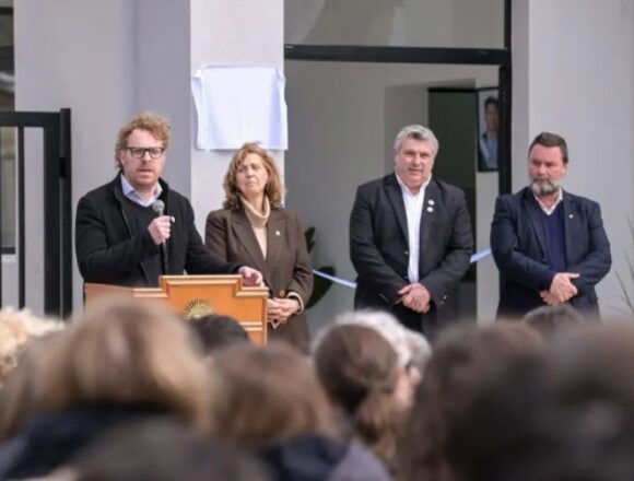 Salliqueló | inauguraron el Centro Universitario y entregaron computadoras a estudiantes