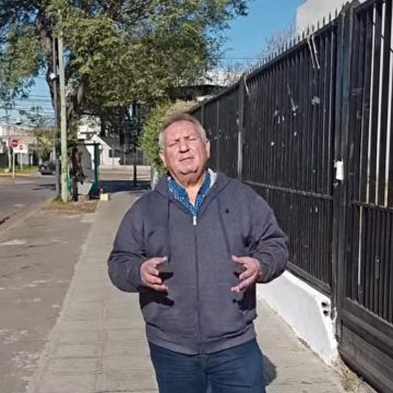 El candidato de La Libertad Avanza contra la UNAHUR: «Esto no es una universidad»