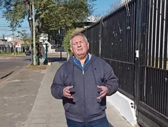 El candidato de La Libertad Avanza contra la UNAHUR: «Esto no es una universidad»