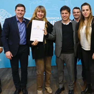 Arrecifes | entregaron patrulleros, escrituras y netbooks durante la visita del gobernador