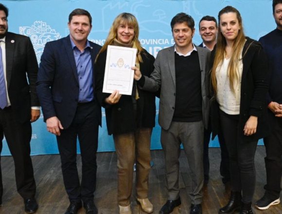 Arrecifes | entregaron patrulleros, escrituras y netbooks durante la visita del gobernador