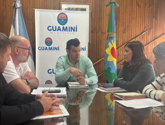 Guaminí | el Municipio inició la consolidación dominial y otorgó un bono a trabajadores
