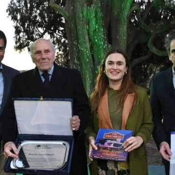 San Isidro | renovaron luminarias en Panamericana y distinguieron a Lito Vitale y Bernardo Lozier Almazán