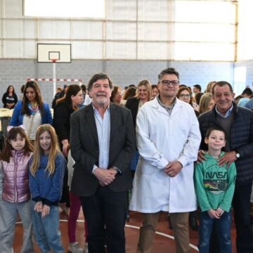 Benito Juárez | Marini y Sileoni inauguraron obras en escuelas de Barker